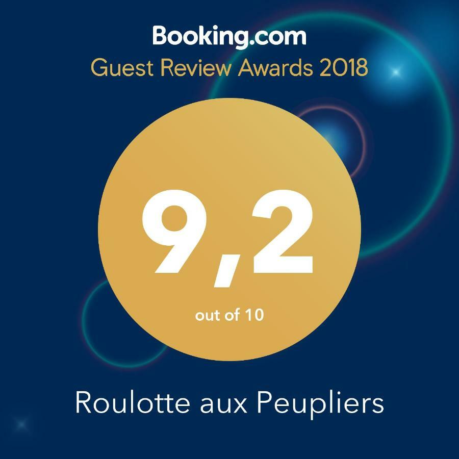 Roulotte Aux Peupliers Otel La Tour-dʼAigues Dış mekan fotoğraf